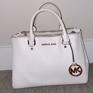 Medium Michael Kors Bag